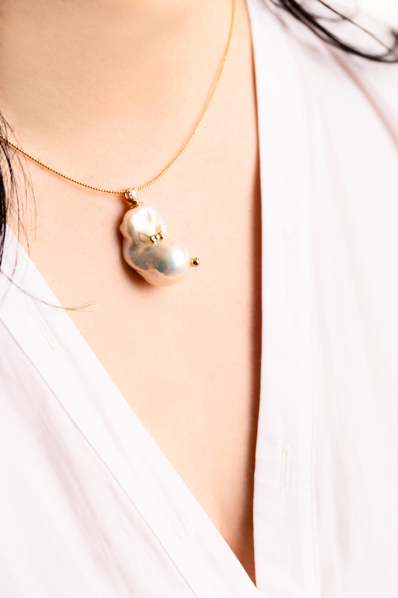 BAROQUE PEARL RABBIT PENDANT